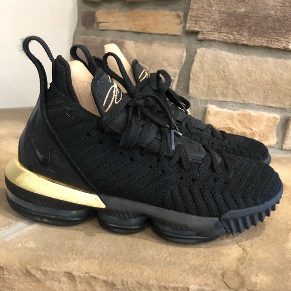 lebron 16 im king shoes